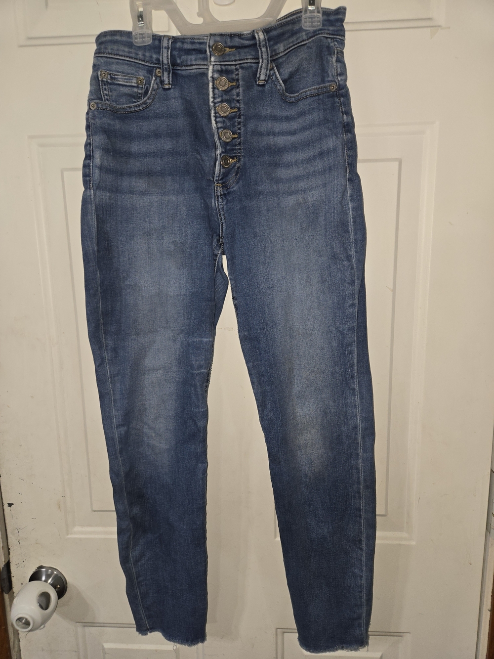 Lucky Brand High Rise Button-Fly Skinny Jeans in Medium Blue Wash